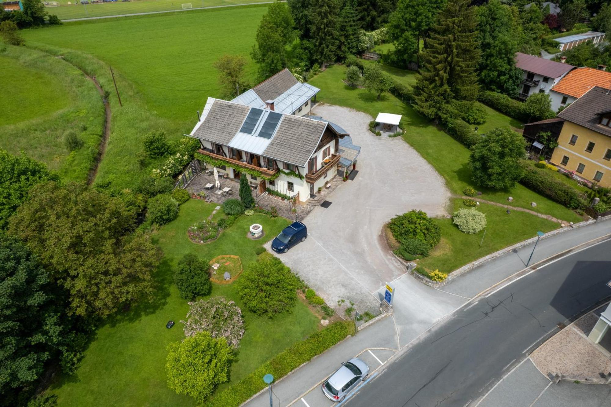 Pension Lipicer Kotschach-Mauthen Exterior photo